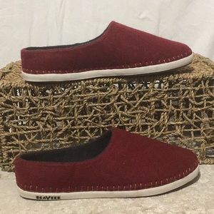 SeaVees Red WOOL Slip Ons Sz 7
